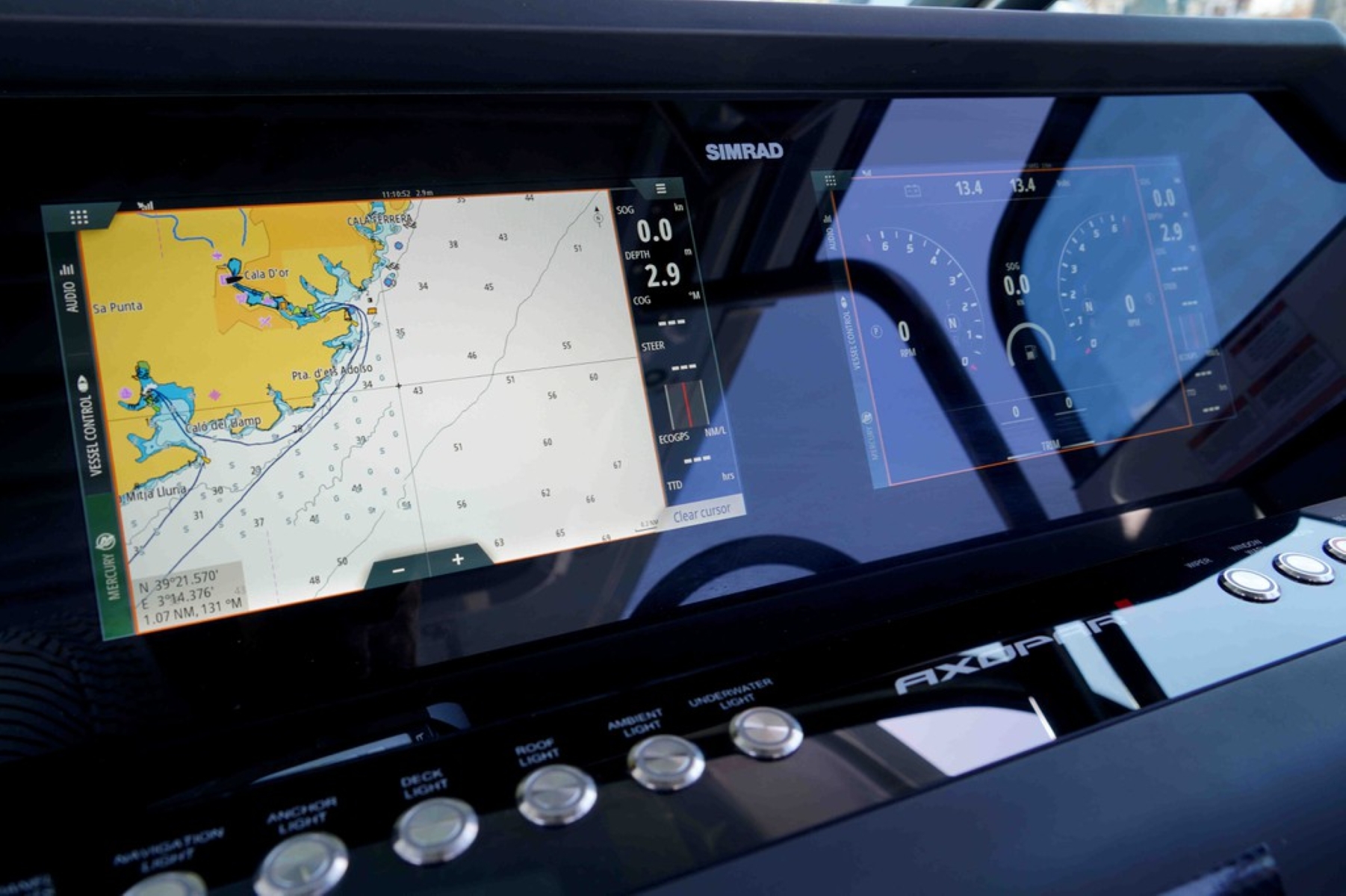 axopar-37-sun-top-brabus-line-axopar-1e91e850-7