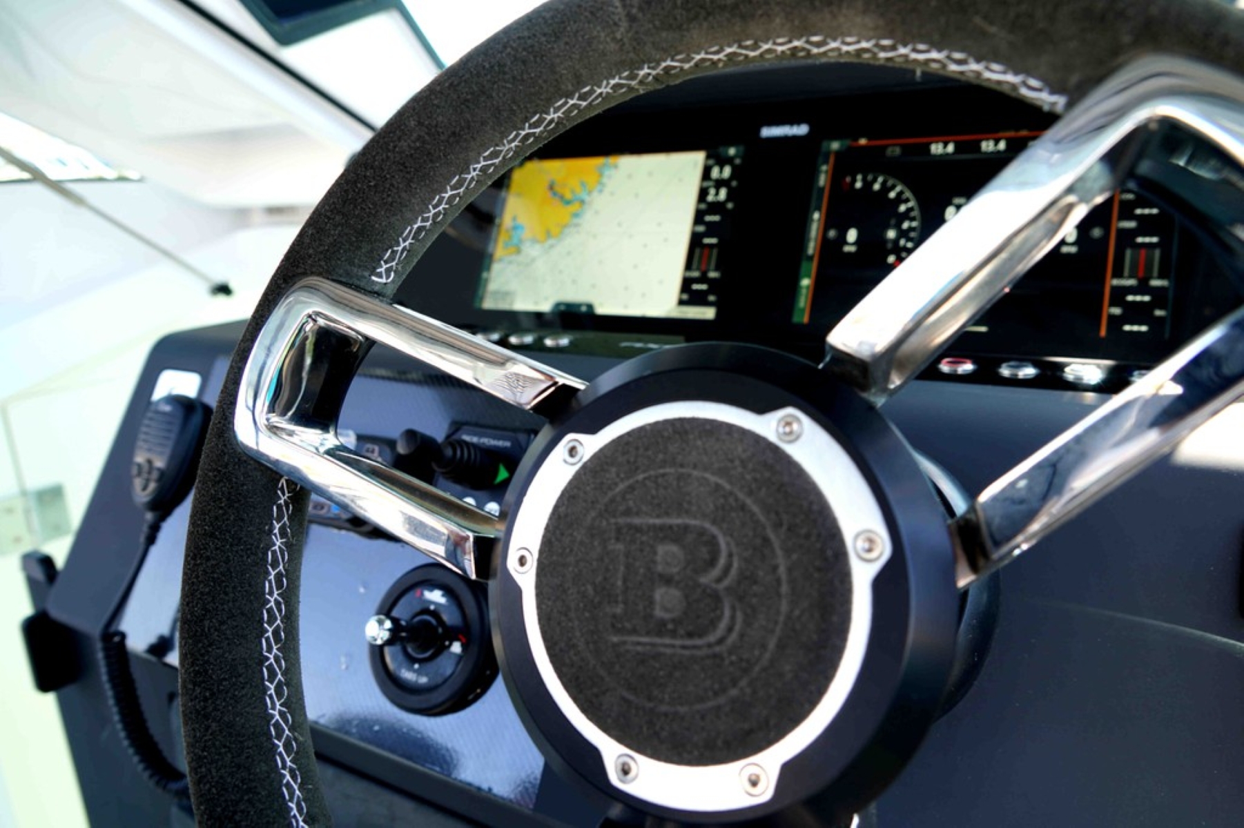 axopar-37-sun-top-brabus-line-axopar-ae5809d0-d