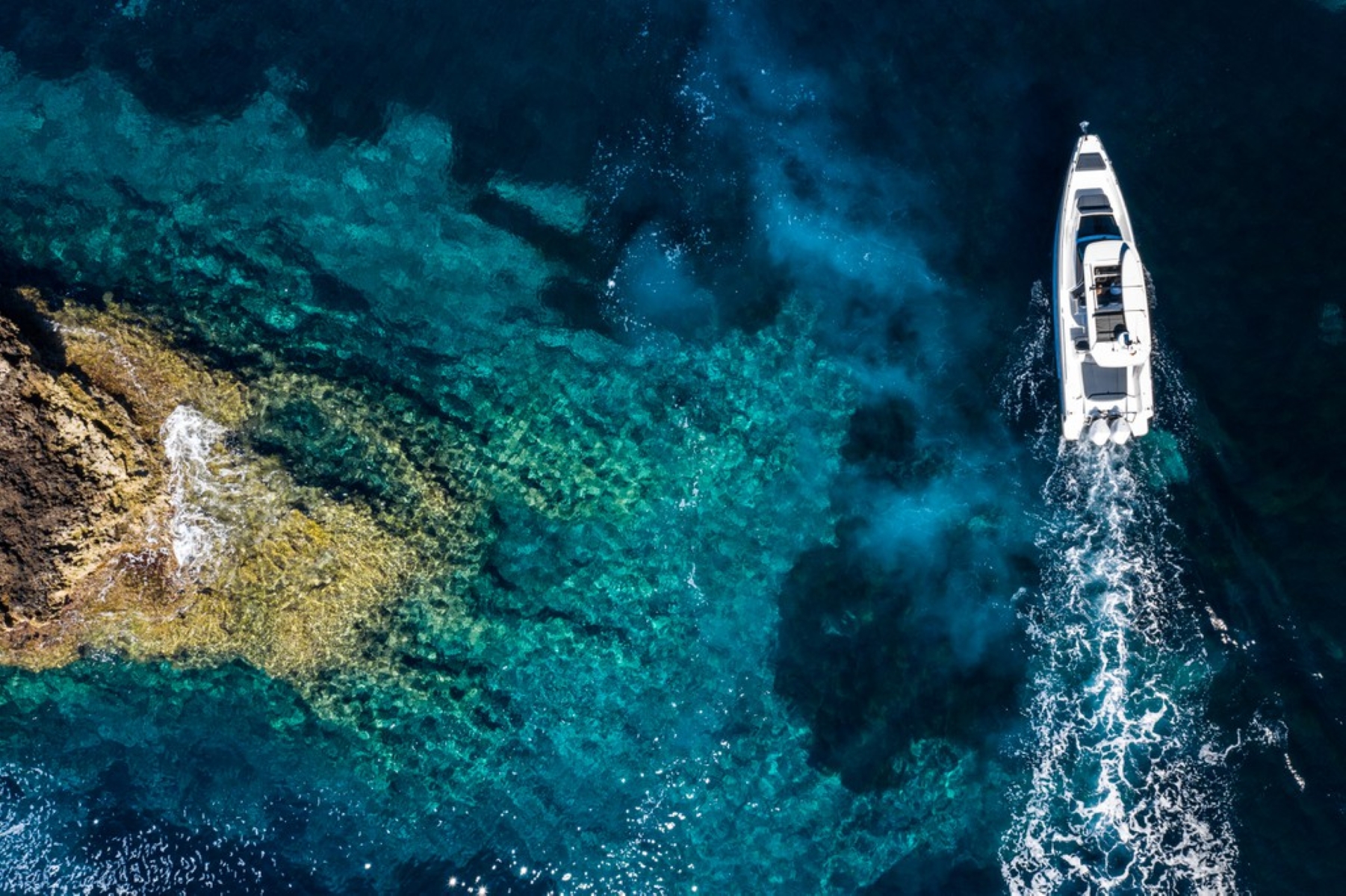 axopar-37-sun-top-brabus-line-axopar-ba934a7f-3