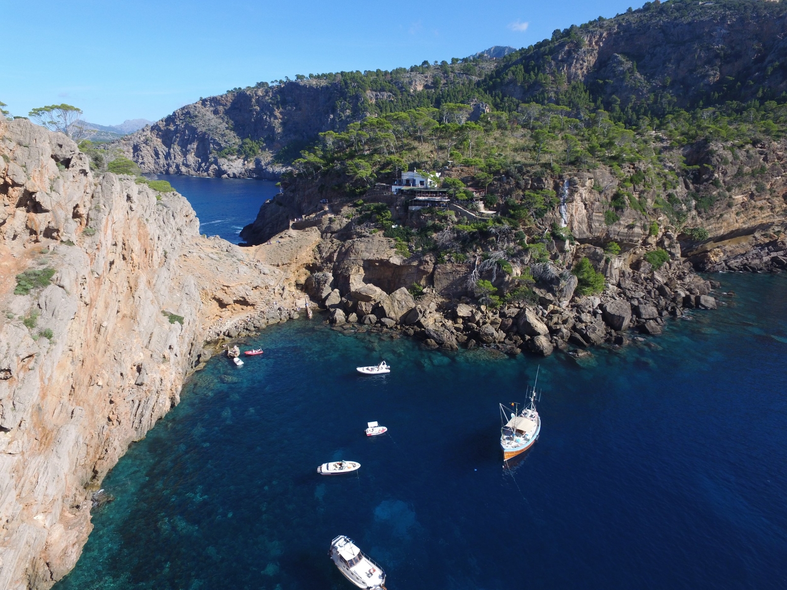 BONNIE+IN+SA+FORADADA+(DRONE+2)