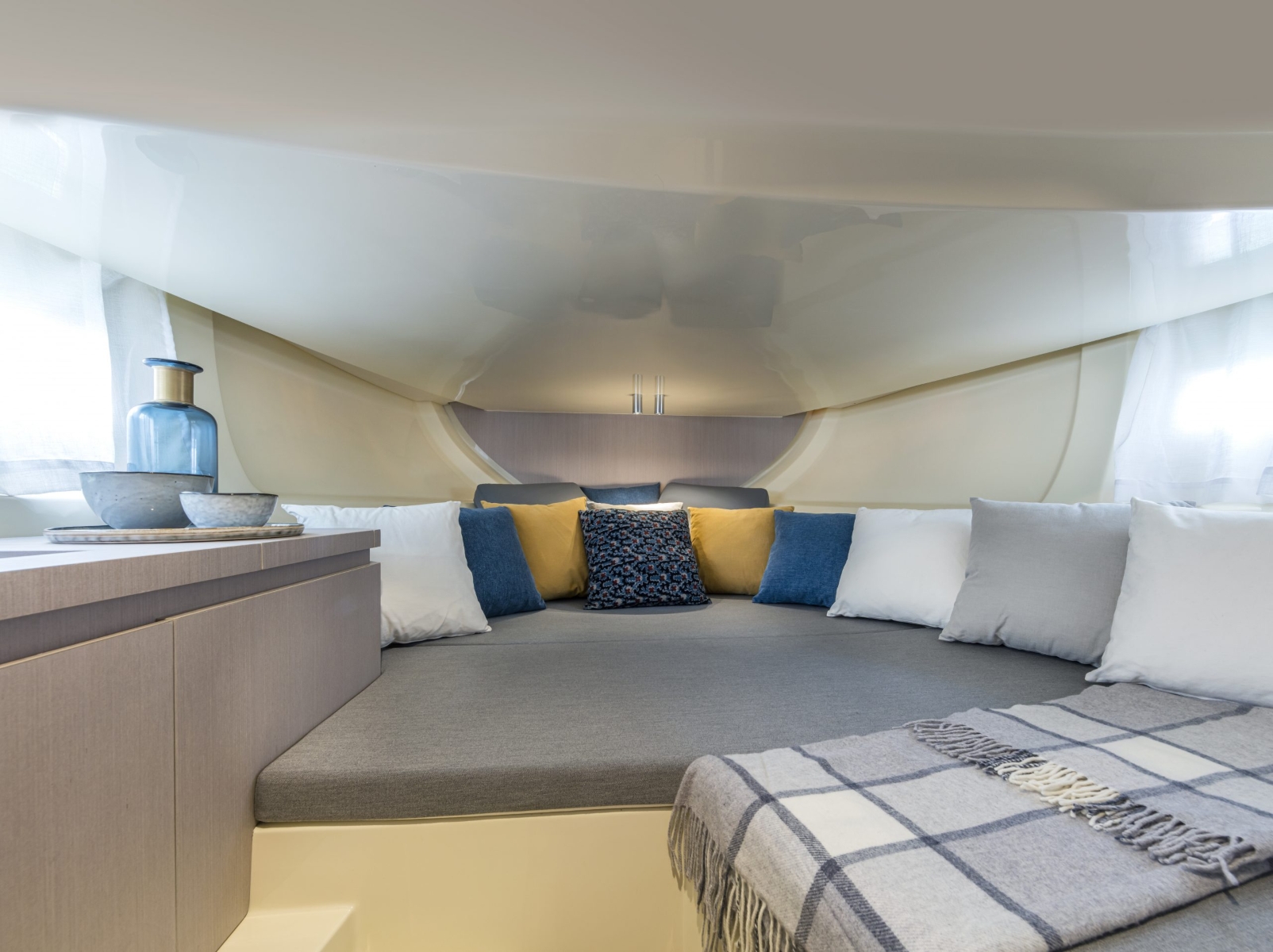 INVICTUS-CX270-102-MOD-CATALOGO-scaled