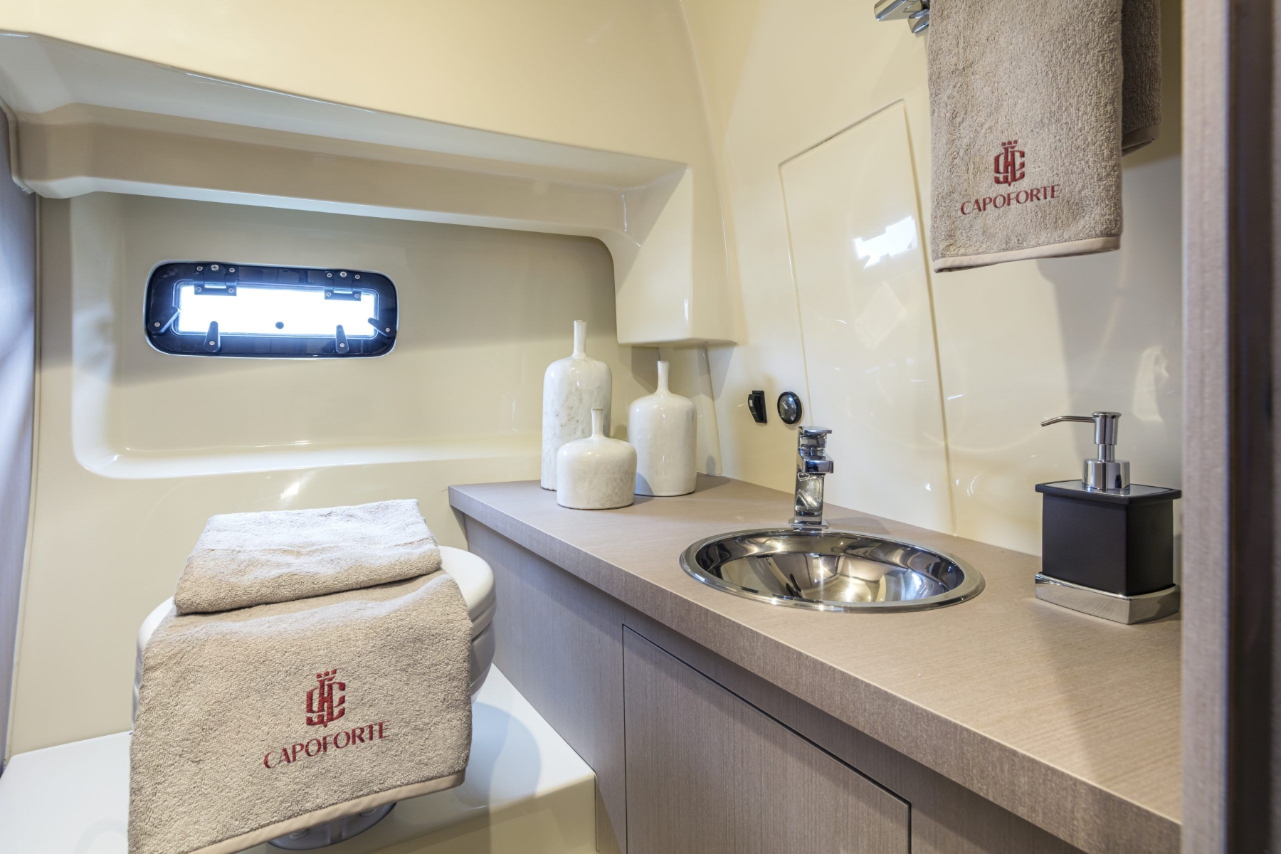 INVICTUS-CX270-105-MOD-1-scaled