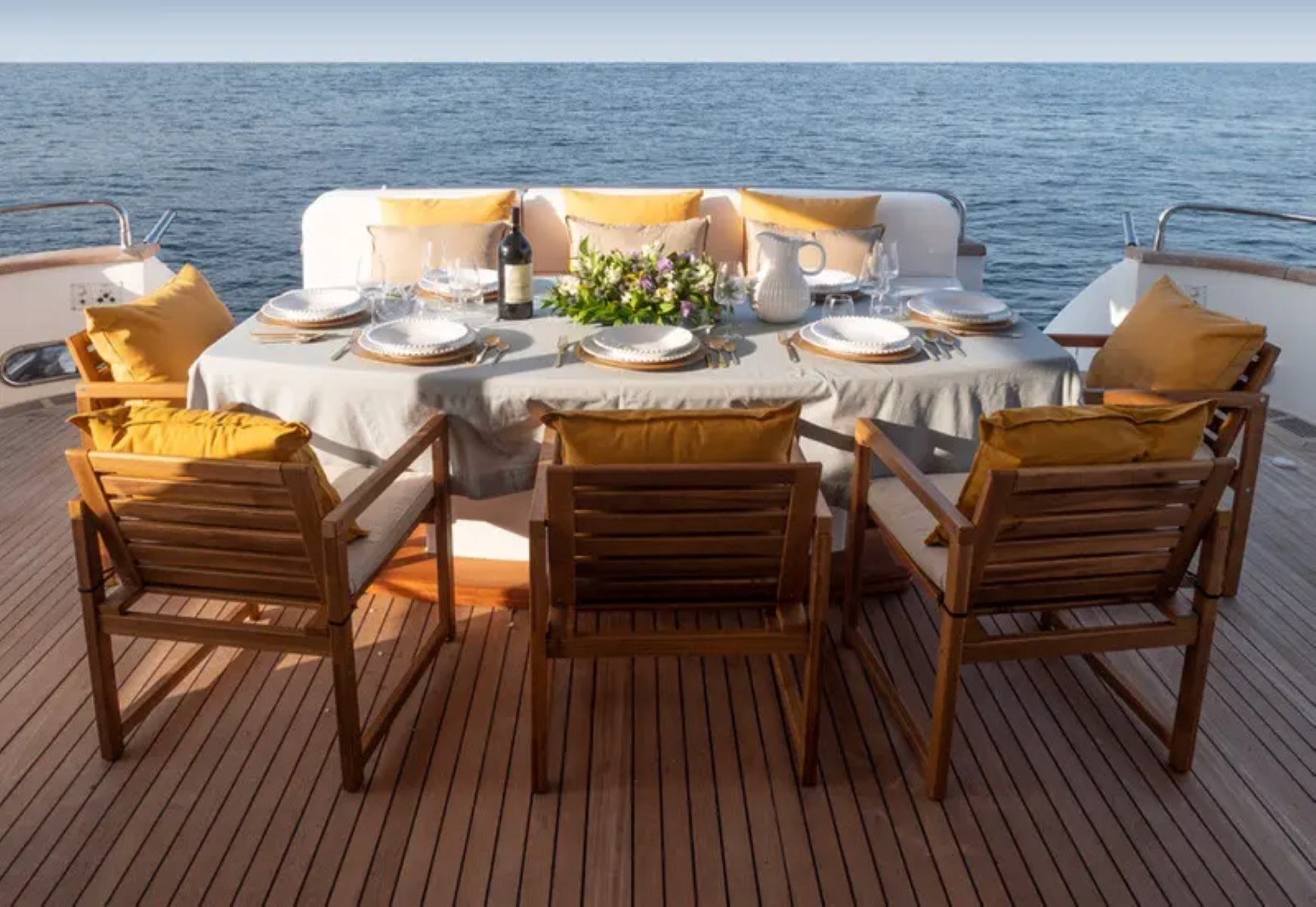 Yacht-Falcon-Blue-Gold-Mallorca-13